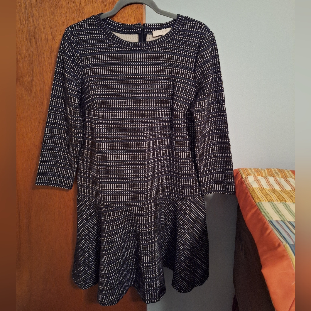 Loft Women's Black And White Drop Waist Patterned Dress Size M